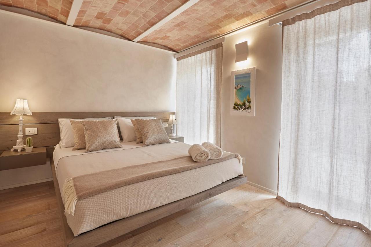 シローロ Nilu Relais Bed & Breakfast エクステリア 写真