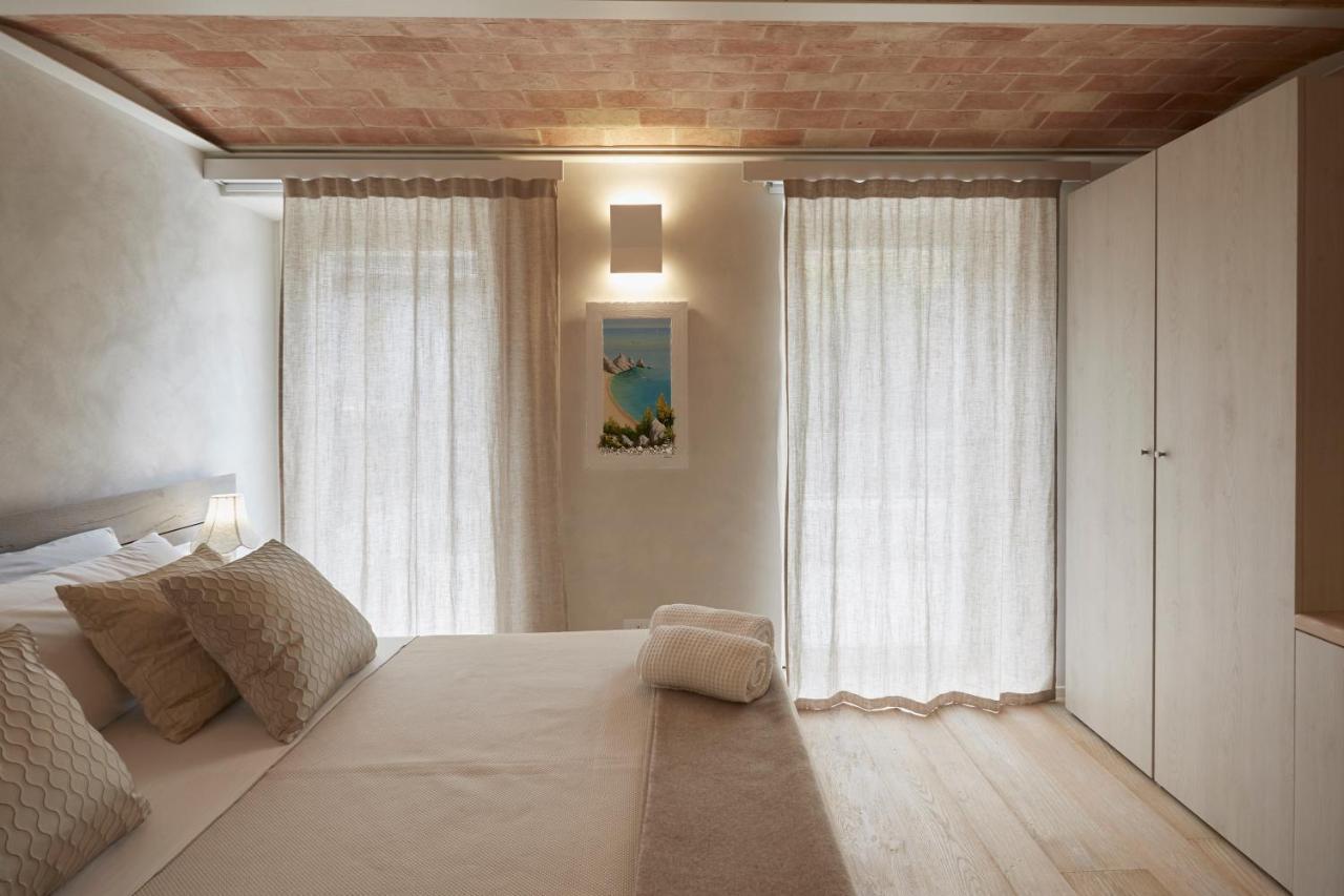 シローロ Nilu Relais Bed & Breakfast エクステリア 写真