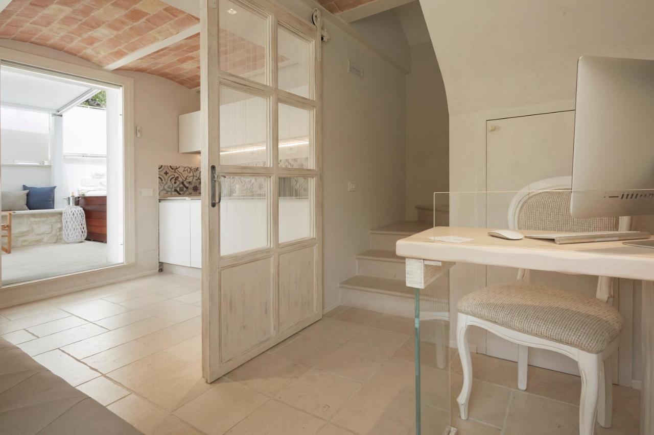 シローロ Nilu Relais Bed & Breakfast エクステリア 写真